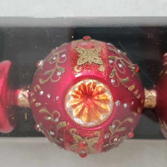 Red Christmas tree topper - Picture 2 of 6